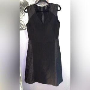 ANN TAYLOR V-NECK SEXY BUT YET CLASSY LITTLE BLACK DRESS WORE ONCE